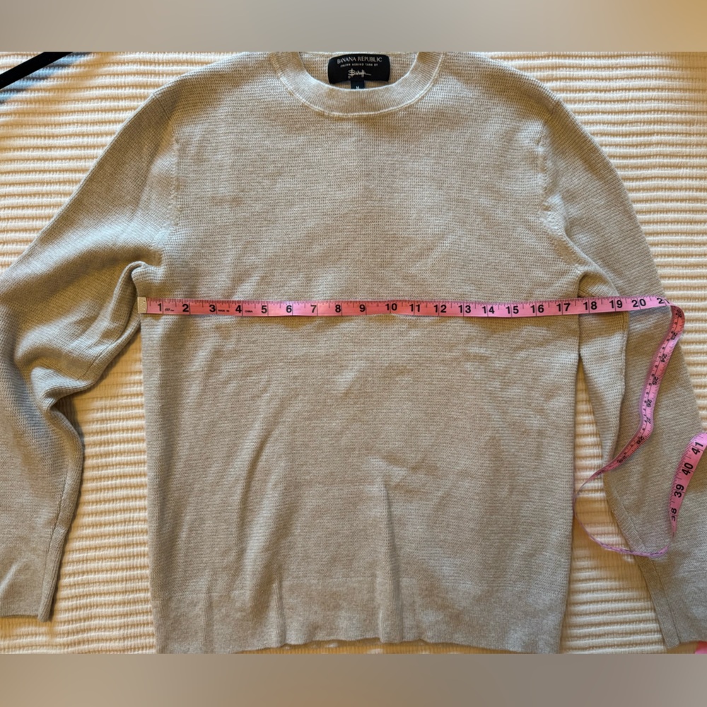 Banana Republic Men's Ivory Crewneck Sweater
